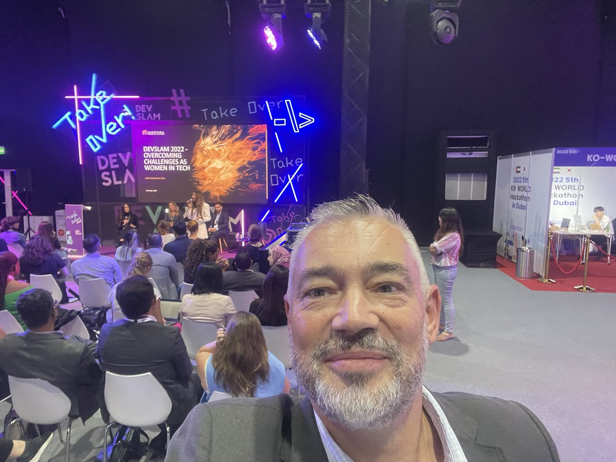 davidvanlochem's tweet photo. @GITEX_GLOBAL  @GlobDevSlam @MajidAlFuttaim about how to grow Women in Tech. A regional conglomerate takes the lead to add #5000womenintech. https://t.co/q1LtQXPfUQ