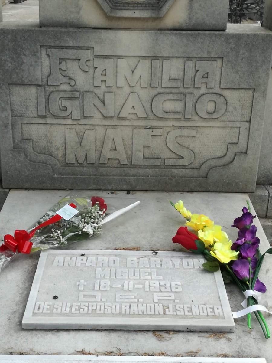 Memoria_Publica's tweet photo. #TalDíaComoHoy en 1936 fue fusilada por los sublevados Amparo Barayón, activista anarquista, republicana, socialista y feminista

En sus últimas horas en la cárcel de Zamora, Amparo escribió, en una carta de despedida a su marido, Ramón J. Sender:

"No perdones a mis asesinos" https://t.co/l83mhvwBzp