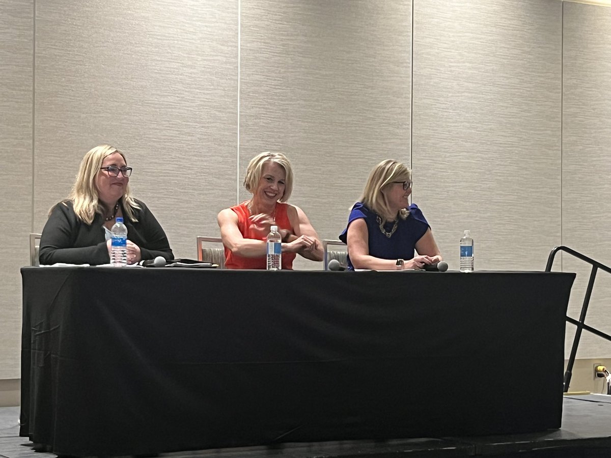 CicelyThomas6's tweet photo. #FNCE2022 Collaboration across food sectors to enhance nutrient security with @DrLauriWrightRD @jeniferross @andreaarikawa and @chefniemczyk #nutrients #RDN #foodsecurity #nutrientsecurity. https://t.co/XXnrj0AUH8