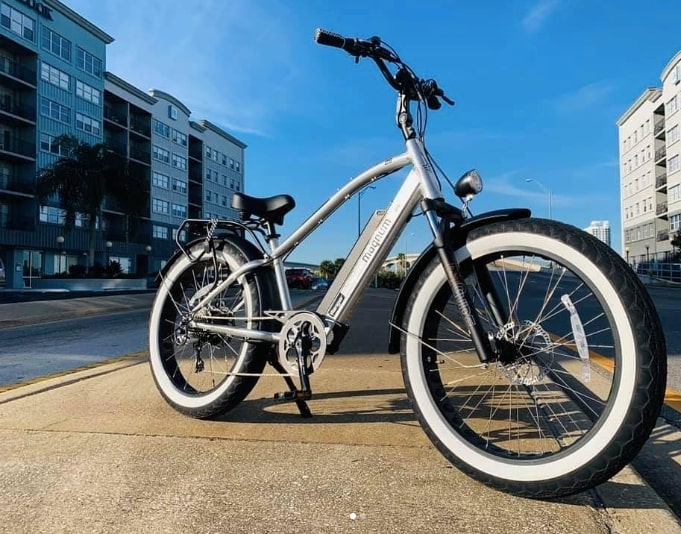 plus_ebike's tweet photo. The new Magnum Ranger Electric Cruiser Fatbike is the bike everyone is talking about!
#ebikeplus #ottawa #electricbikes #magnumbikes #epiccycles #cruiser #ebike #adventure #cycling #trailbike #fatbike #bike https://t.co/271JOsR8fg