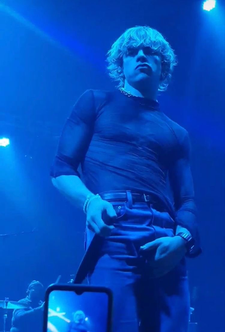 ross lynch archive (@rossonfile) on Twitter photo 
