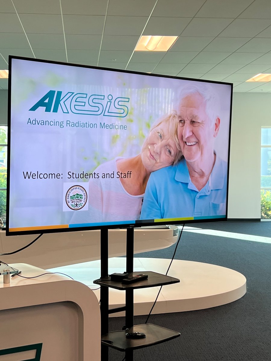 Pathways_MDUSD's tweet photo. Day 1 of @BayAreaMFG! First visit, @Akesis_Inc here in Concord! With @mtdiablohs and @CA_Concord! 
#CareerPathways #ManufacturingWeek #futureEngineers #FutureManufacturers https://t.co/PsL3WDrdkI