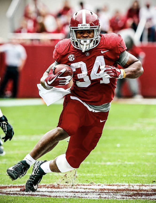 RGW_News's tweet image. Tennessee and Alabama received approval this morning from the SEC to  color rush their uniforms for Saturday. 

This is the way that the good Lord intended the Third Saturday in October to happen.