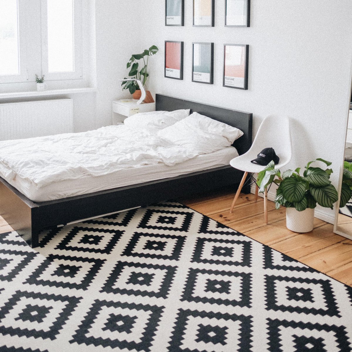 Robisyouragent's tweet photo. Would you want a bold rug like this in your bedroom?

Robert Nunez, US Navy Ret.
Real Estate Associate Broker
Daniel Gale Sotheby's International Realty

81 Route 111
Smithtown NY 11787
o. 631 584 6600 Ext.1637
c. 917 455 5953 https://t.co/827cpjuWtc https://t.co/4gixRyyA4F
