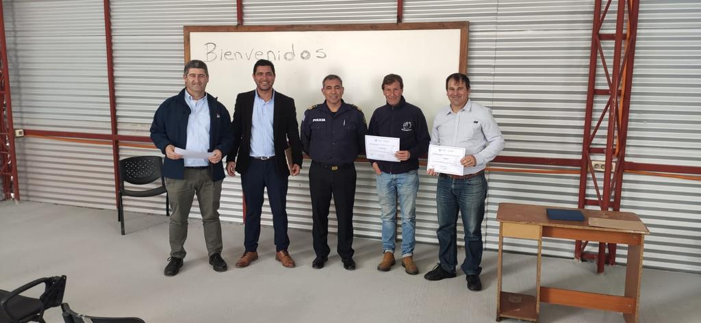 FeliLavega's tweet photo. Inauguración del #Deposito #Logístico 
Contó con el apoyo del las Cooperativas Caluprocerd, Conafpu y Molino Santa Rosa.
Obra realizada por Ppls del Polo Industrial https://t.co/pEvdzKJYMB