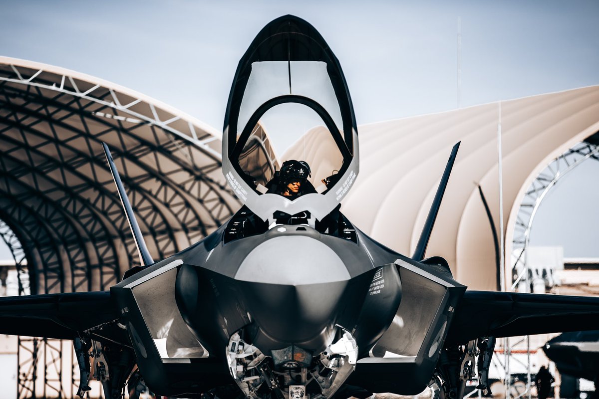 Na een Twitterbreak was m’n oude “ImagesDelta” account niet meer toegankelijk. Hopelijk vonden jullie het de moeite waard en hoop mijn kring hier weer uit te mogen breiden.🤙🏻 RT wordt gewaardeerd! 😊