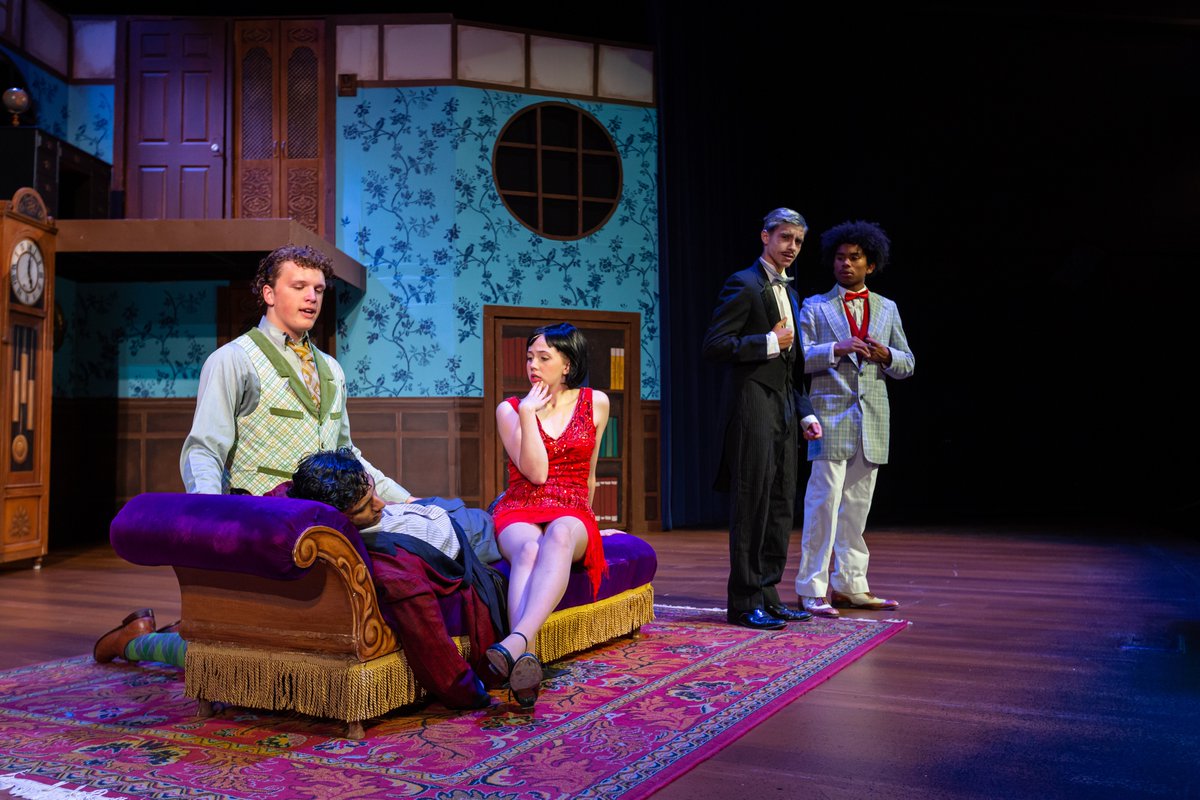 EaganTheater's tweet photo. Come see THE PLAY THAT GOES WRONG! This weekend at EHS. https://t.co/YLd2b0EFoU https://t.co/XYDfRq0Q6t
