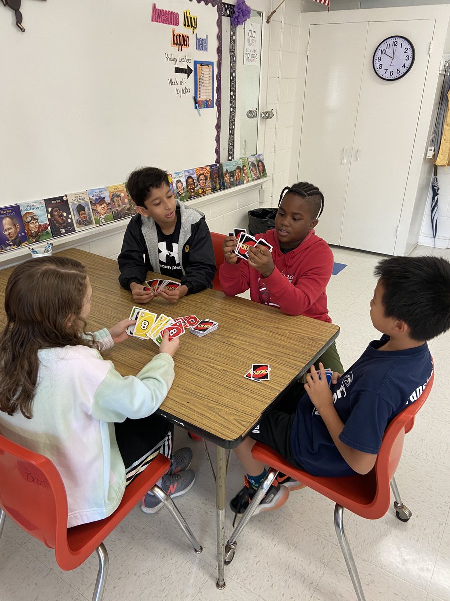 5th graders communicate and develop new gaming rules and challenges. <a href="/CumberlandCoAIG/">CumberlandCoAIG</a>⁩ #AIGallday