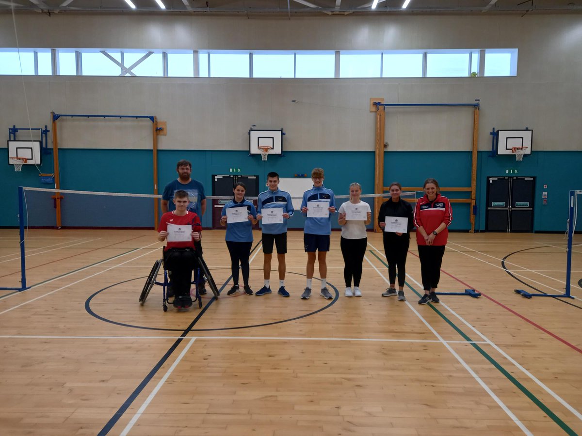 Great to work with enthusiastic candidates completing the Badminton Basics Course at North Inch Community Campus Perth, big thanks to Joy @ActiveSchoolsPK for organising @SBUTayside @DundeeDragons @BadmintonScot