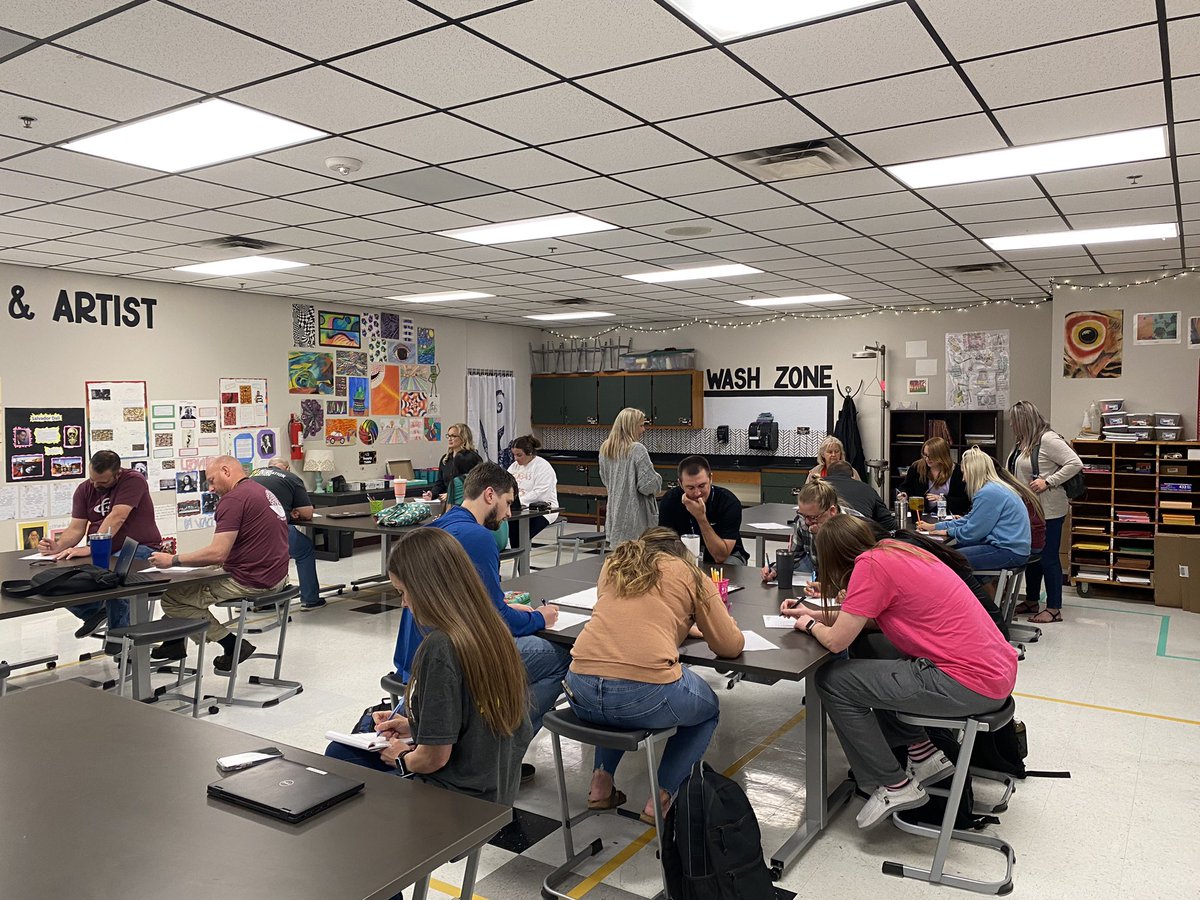 Nechamkin's tweet photo. Reviewing @LYSNation #FundamentalFive with amazing @RoyseCityHS math teachers! https://t.co/vEhf0ky9rS