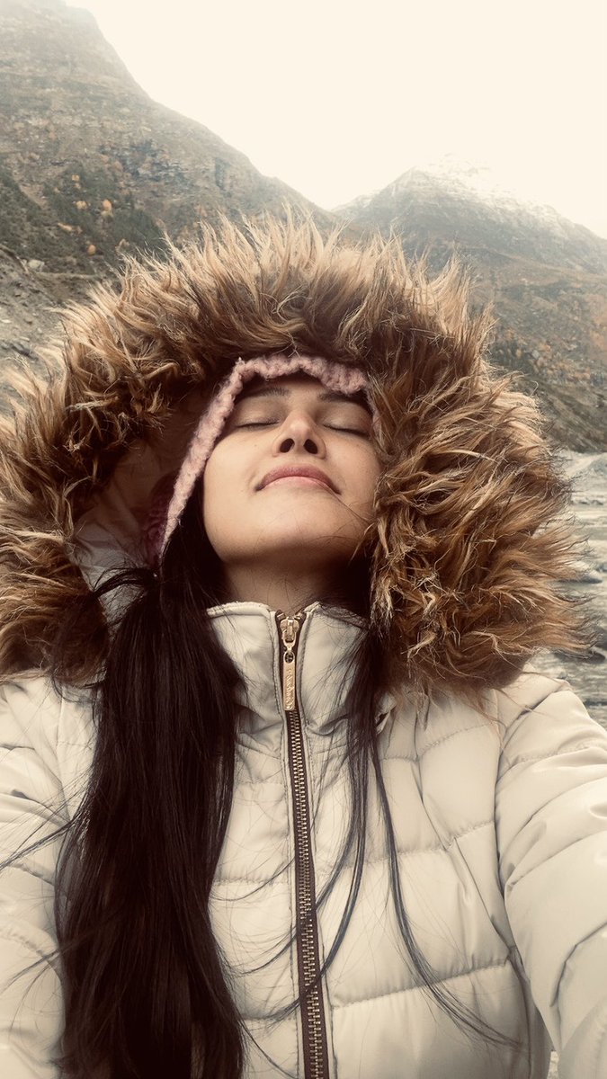 BhawnaSharma_05's tweet photo. सफ़र ऐसा जिसकी मंज़िल ही ना हो❤️
#travelphotography #travelblogger #Ladakh https://t.co/wZzFqEm6JM
