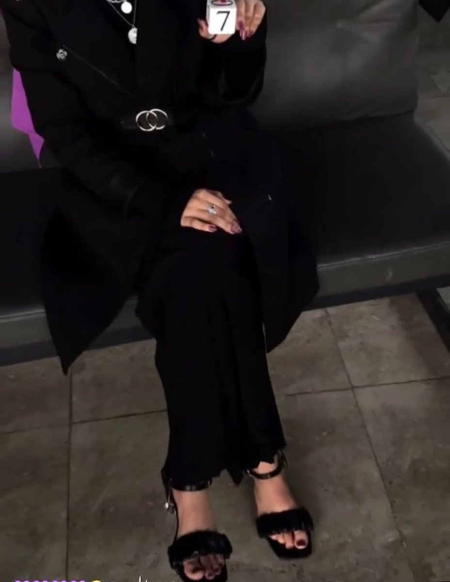 يخلق الله من الشبه اربعين وخلقني متفردة لا شبيه لي

مسائكم حب احبتي 😘