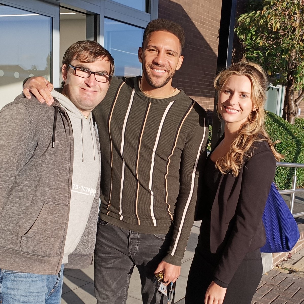 StephenPallach1's tweet photo. Absolutely love this! With
@JayKontzle @OliviaBromley yesterday πβ₯οΈ
#BillyFletcher #DawnTaylor #JayKontzle #OliviaBromley #emmerdale https://t.co/sCBvJooMvj