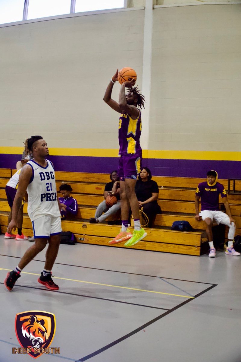 6’3 Samuel Moss (of East Coweta HS) now with Deep South, had games of 26 and 27 points at the Big South Classic.