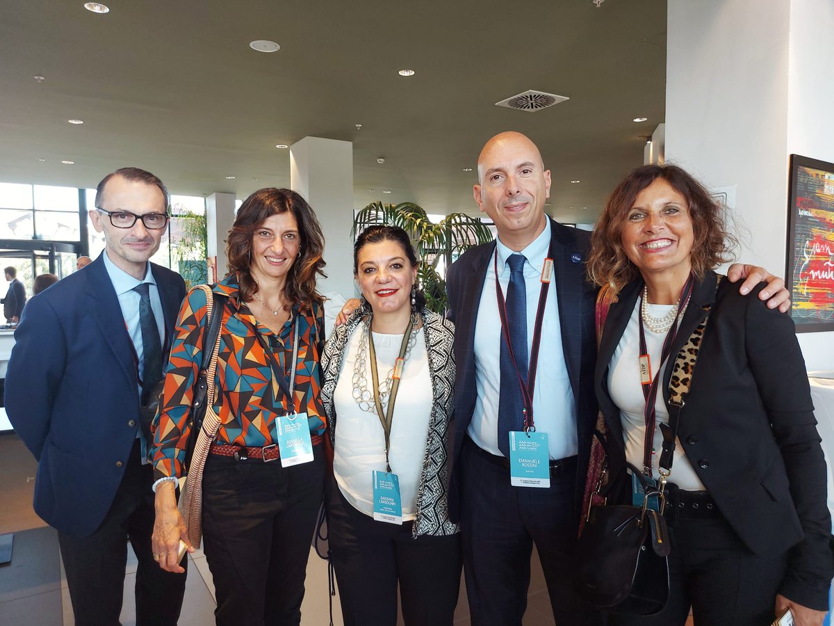 #Congresso davvero interessante quello organizzato da <a href="/AidpNazionale/">AIDP</a> a Bologna. Il #confronto tra #colleghi è la leva che può fare davvero la differenza nella ricerca di #soluzioni innovative per gestire al meglio #aziende e #persone in questo complesso momento storico.