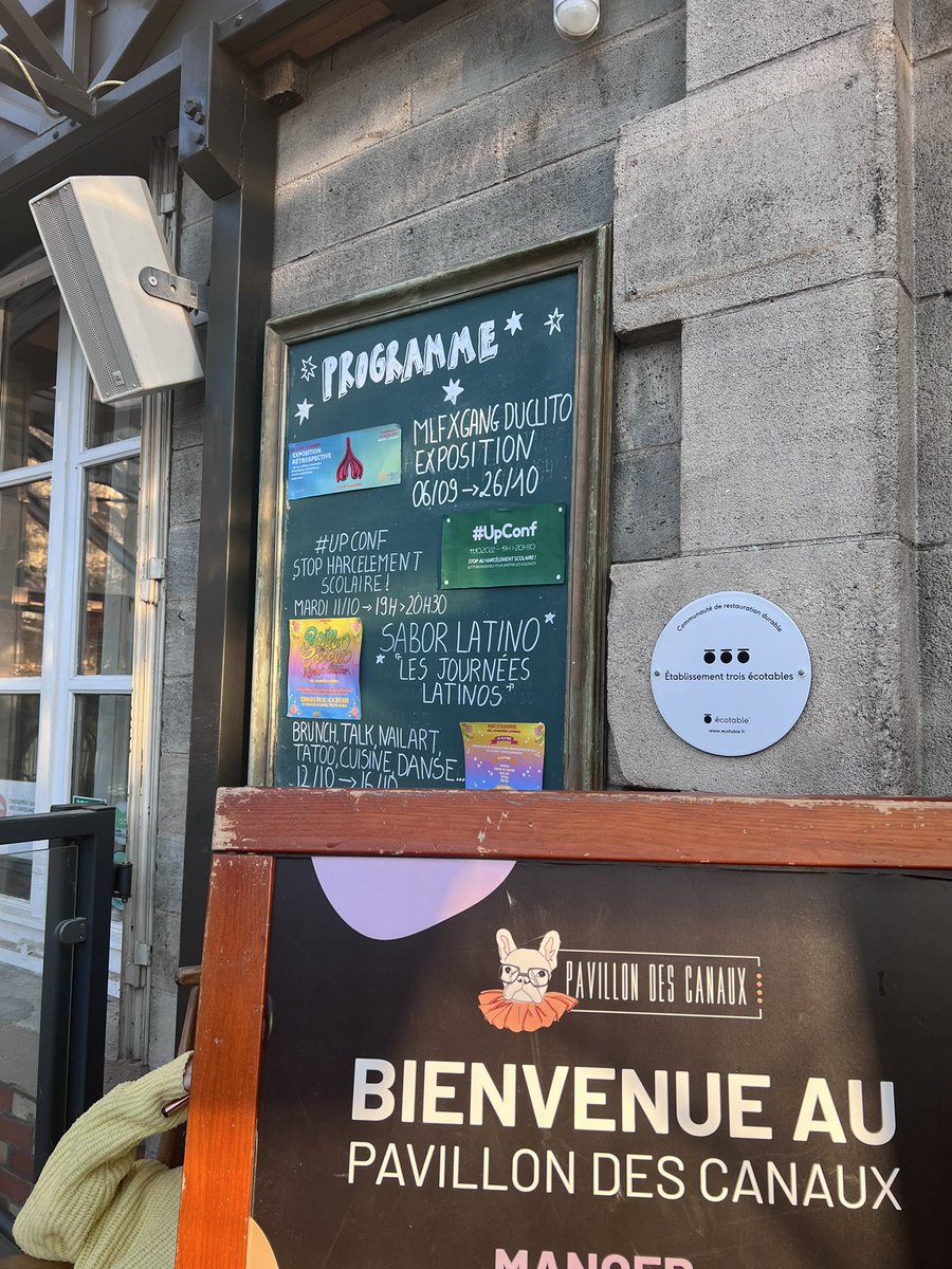 up_conf's tweet photo. ⚪️🟢 UpConf x @PavillonCanaux
On vous attend ce soir à 19h pour notre #UpConf sur le harcèlement scolaire !
Rendez-vous au premier étage du Pavillon des Canaux en compagnie d’expertes du sujet.
#harcelementscolaire #conference https://t.co/91oKzbkJG8