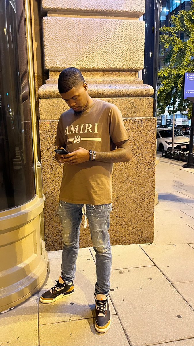 yothatstazz__'s tweet photo. https://t.co/vXbtuNhkVA