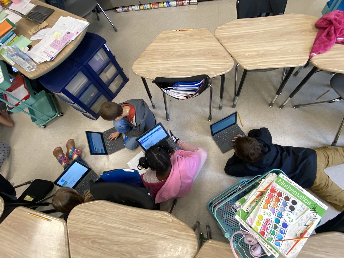 Researching #invasivespecies without being scared of sketchy websites! Thank you #kiddle !! <a href="/SycamoreElem/">Sycamore Elementary</a> <a href="/AMKING91/">Alisha King M.Ed</a>