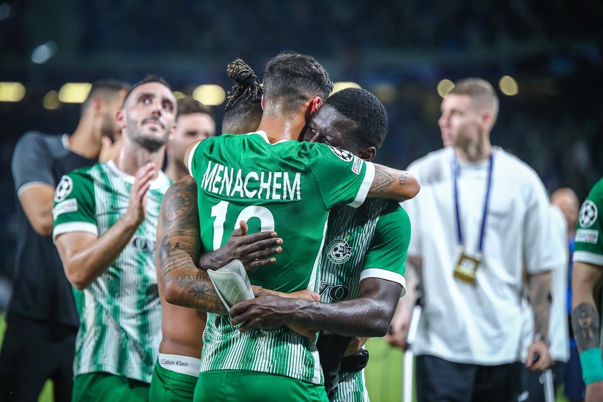 mhfootballclub's tweet photo. AS A TEAM 🔗🟢
#maccabi #ucl https://t.co/tVS8bqoljS