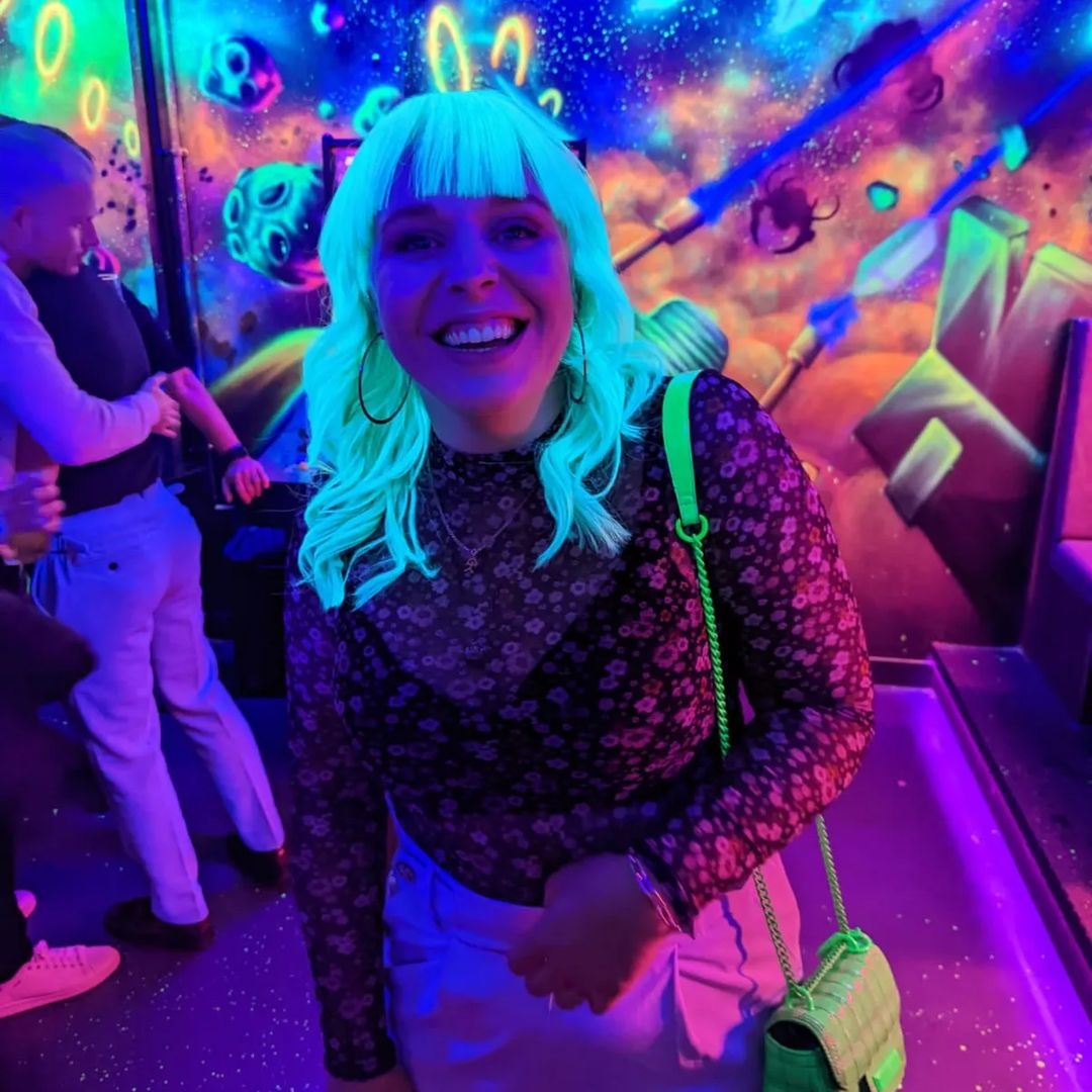 manicpanicnyc's tweet photo. Do you want your hair to glow?! Try Electric Lizard!! @jessiepoxon
🟢
#manicpanic #manicpanicpro #manicpanicnyc #electriclizard https://t.co/yY0uop6XUN