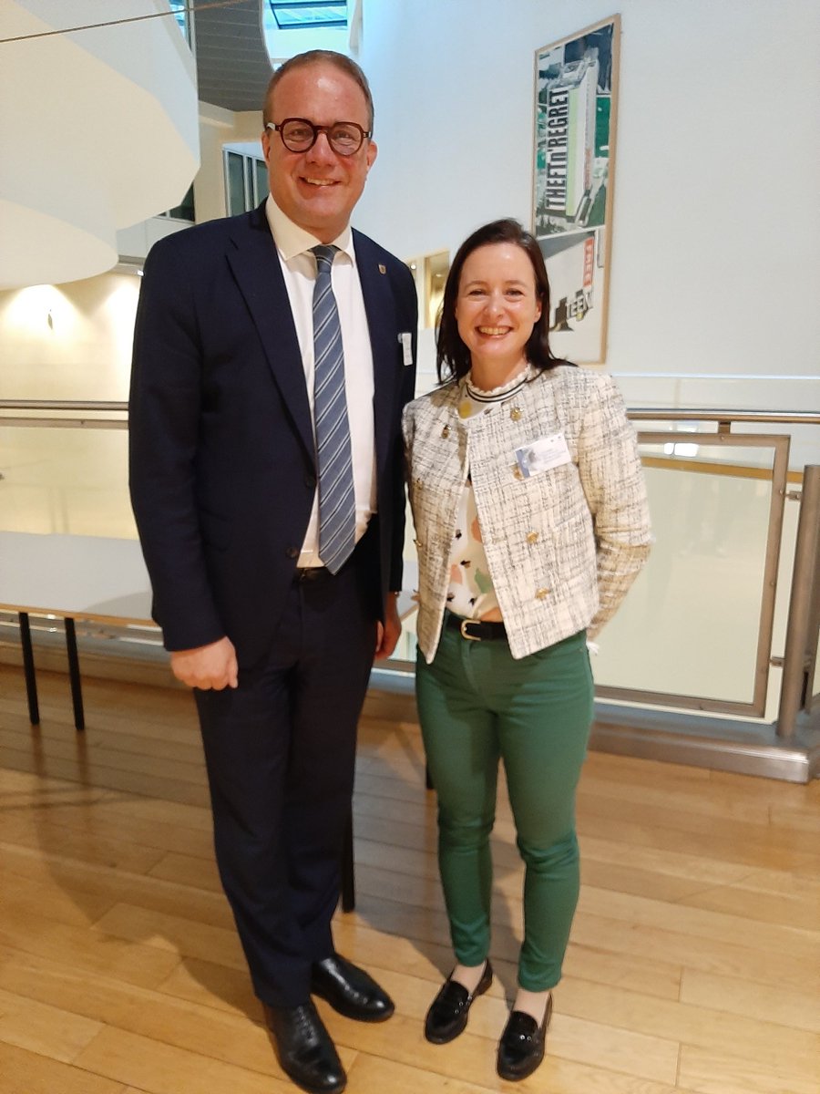 It's been such a pleasure to meet today the Mayor of Lahti at the EU #ZPSP

🌍This Finnish region and city of Lahti is pioneering a plan on #PlanetaryHealth, with concrete action on #healthdeterminants and with pollution reduction targets.

🙌Thank you Major for your leadership!