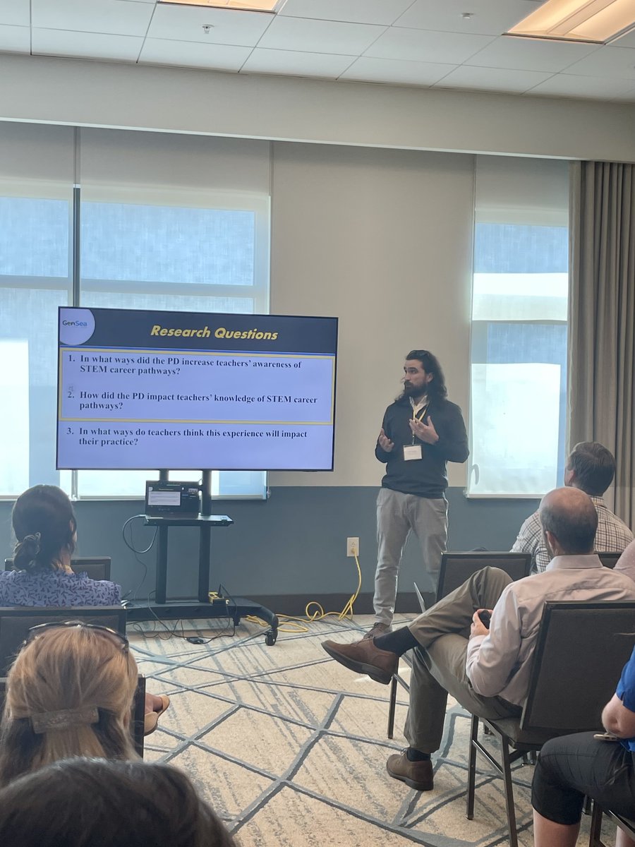 [2/3] Grad student Patrick Kirby spoke: “GenSea: Bringing Gen Z to the sea- MS Blue economy career pathways.” Abigail Launius presented work w/<a href="/MFGWallace/">Maria F.G. Wallace, Ph.D.</a>  &amp; <a href="/HattiesburgZoo/">Hattiesburg Zoo</a>, “Boundless opportunities: Science teacher education through informal science institutions.”#SASTE #SMTTT