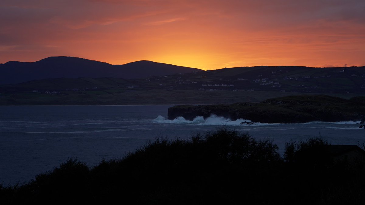 Went to work on Friday morning, finally heading home this evening. I’ll never forget the kindness of #Creeslough in its darkest hour. Beautiful place, beautiful people. 💚