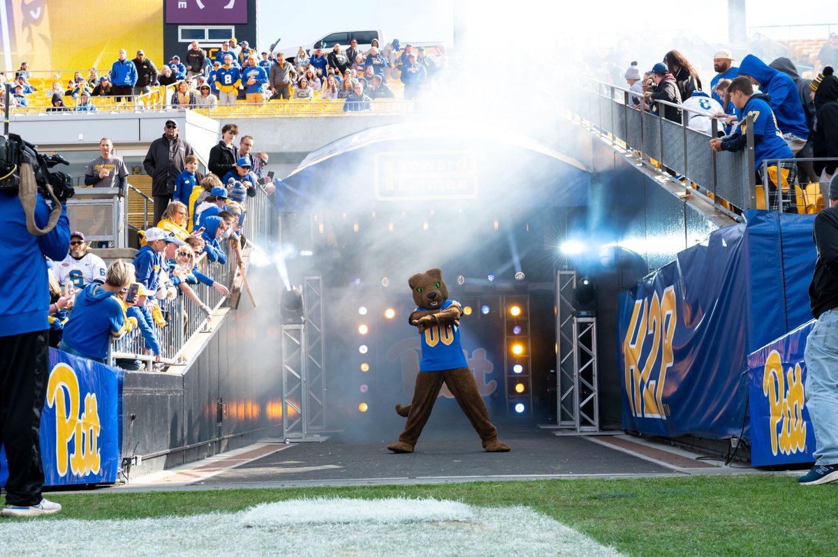 PittAlumni's tweet photo. Just a few of our favorite moments from #PittHC22 ππ
We loved celebrating with our #PittAlumni last week! #H2P https://t.co/bO7yoeOJHP