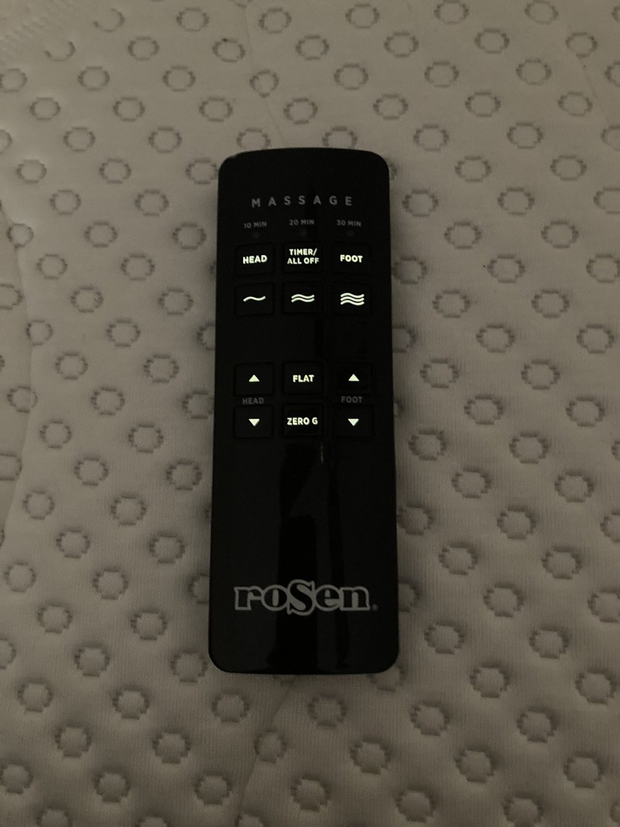 essolorenovarse's tweet photo. Vendo por apuro cama eléctrica Rosen , funcionado al 100% https://t.co/eWRJuWkMya