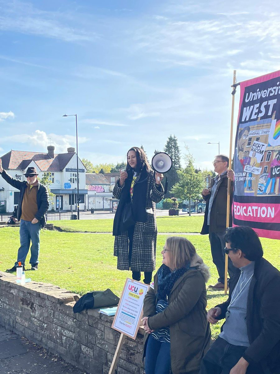WestMidsUCU's tweet photo. Democracy begins on the picket line! Members eager for next steps &amp; ready for more at South &amp; City College Birmingham #RespectFE @ucu https://t.co/aSnqnBkO3s