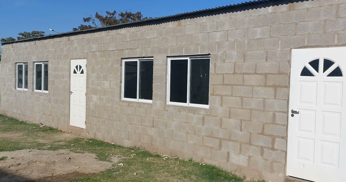 gastoncapurro's tweet photo. #ClubDeportivoMoron
#Educacion 
#Aulas
A paso firme, otro proyecto a punto de hacerse realidad gracias al Departamento de Educacion , Arte y Cultura junto a todos los que colaboraron en tal noble causa.
Falta el ultimo impulso , vos tambien podes ayudar. Contactate https://t.co/TyZqp61DC2