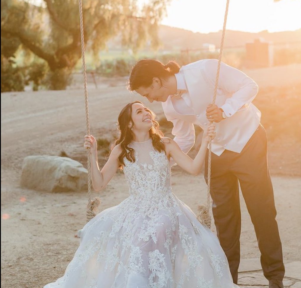 Sydvaughnfan2's tweet image. THIS IS A FAIRYTALE 😭😭😭😍😍 @veronicamerrell @AaronBurriss