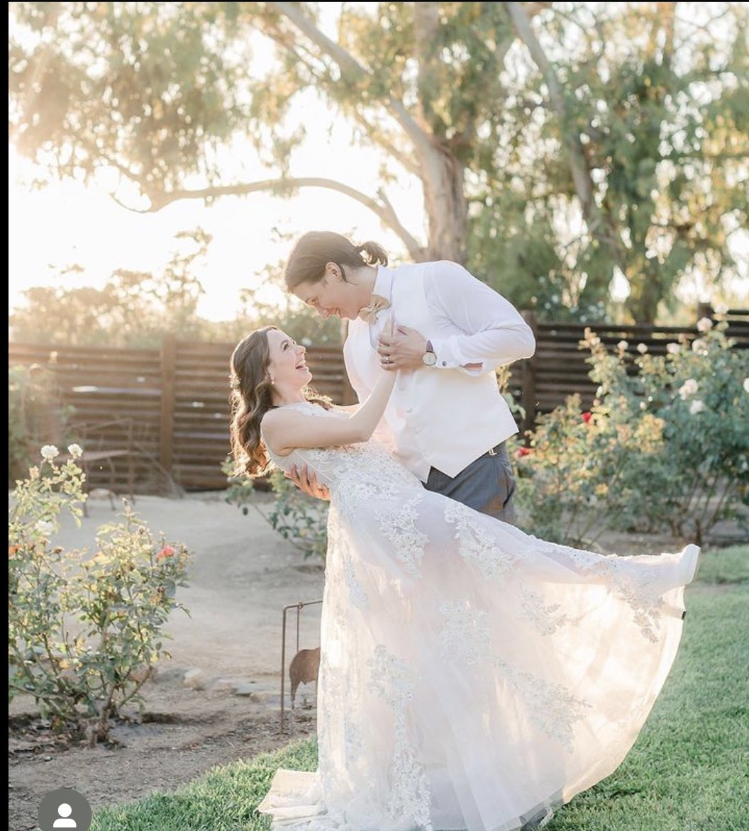 Sydvaughnfan2's tweet image. THIS IS A FAIRYTALE 😭😭😭😍😍 @veronicamerrell @AaronBurriss