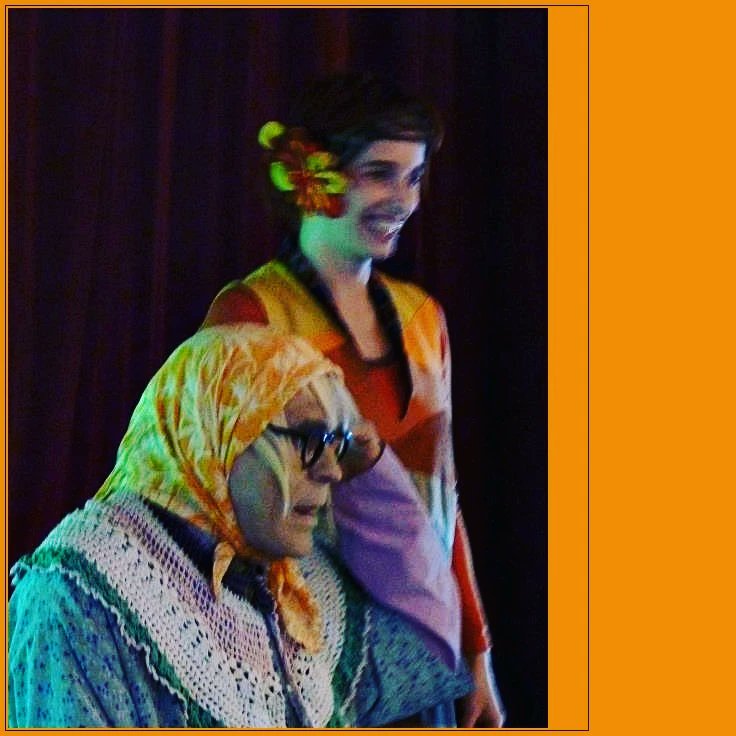 CeciRaspo's tweet photo. 😀 Está llegando el Día de la tradición y muchos buscan nuevas canciones.
👍En el año 2010, grabamos "Por los caminos de tierra", de FOLKLORE ARGENTINO PARA NIÑOS.
😊 Con la participación de Doña Jovita.

🎶 Encontrá todo el disco
https://t.co/xcxyoTlP5T https://t.co/yD5JflHTBh