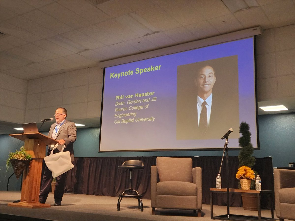 yshimojyo's tweet photo. @step_stem_ie #STEPCon22 @CBU Dr. VanHaster Keynotes today and we focus on Communication.  @Bourns @RCOESTEM https://t.co/YW2NmyxPnL