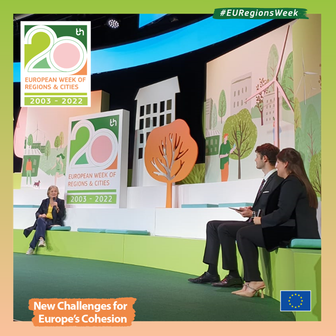 EUinmyRegion's tweet photo. "#CohesionPolicy is this glue that keeps Europe 🇪🇺together. It is sometimes the only policy that goes to the #EUCitizens by supporting training, education, or even the improvement of the square in a village." @ElisaFerreiraEC at the #EURegionsWeek #CitizensDialogue 🙌 https://t.co/Ae07Zl1rcs