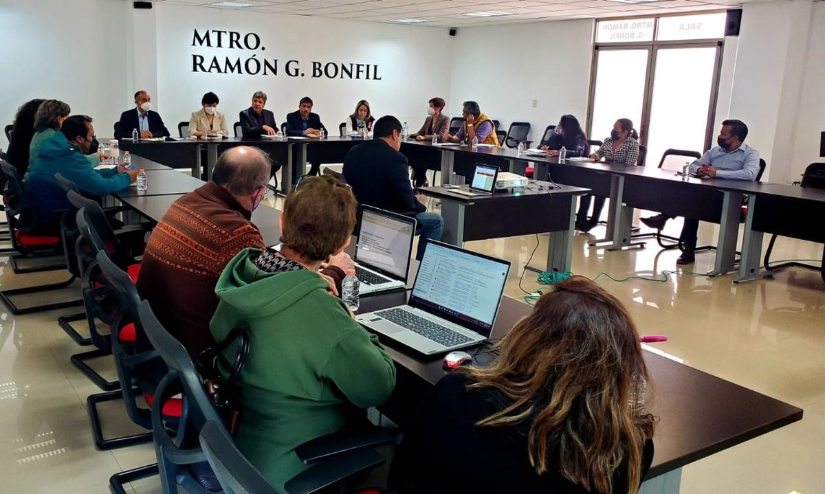 BasicaSEPH's tweet photo. Con la finalidad de brindar atención al aprendizaje escolar de estudiantes de educación básica, se da seguimiento al Programa Integral de Recuperación Académica. @natycastrejonv #PrimeroLaEducación #PrimeroElPueblo https://t.co/gi1ttULE9A