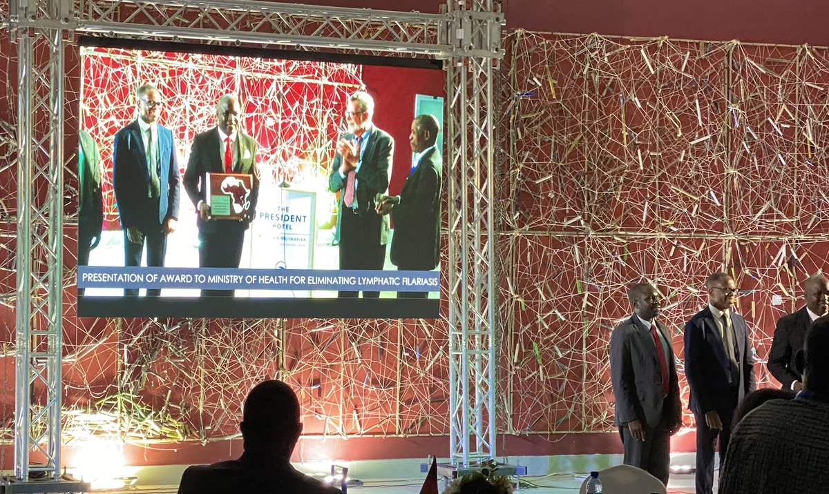 MectizanMDP's tweet photo. We were thrilled to present Hon. Enoch Phale, Deputy Minister of Health, with a plaque honoring 🇲🇼Malawi’s remarkable achievement of eliminating lymphatic filariasis as a public health problem 🎊, only the 2nd country in subSaharan Africa 🌍 to do so. #beatNTDs https://t.co/Yuea3CeXd1