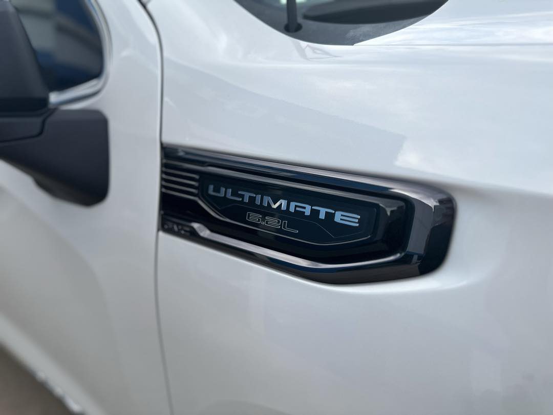 CasaAutoAlamo's tweet photo. The #Ultimate experience is here and ready to drive off the lot today! 

Visit #CasaGMC in #Alamogordo or click 👉🏼 https://t.co/HvLK6OM9KU now! https://t.co/43PJTMELPT
