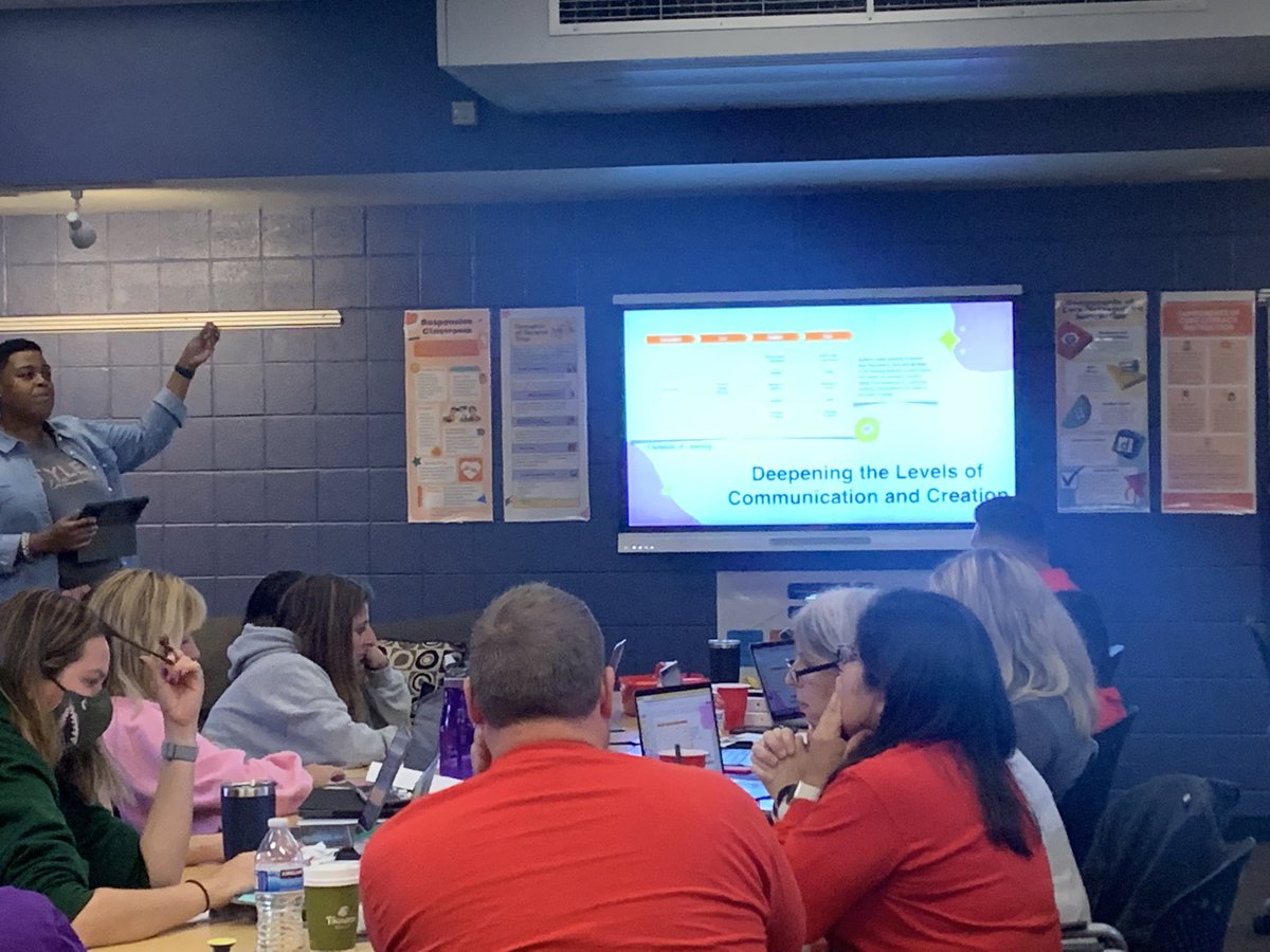 samshuman24's tweet photo. The amazing @KomenskyLions analyzed the features of Communication and Creation from #ElementsofLearning as they worked through creating a product for a specific audience around the prompt What Makes Komensky Lions 🦁 special #d100insoires @AGr8Educator https://t.co/nCYMJSC18x