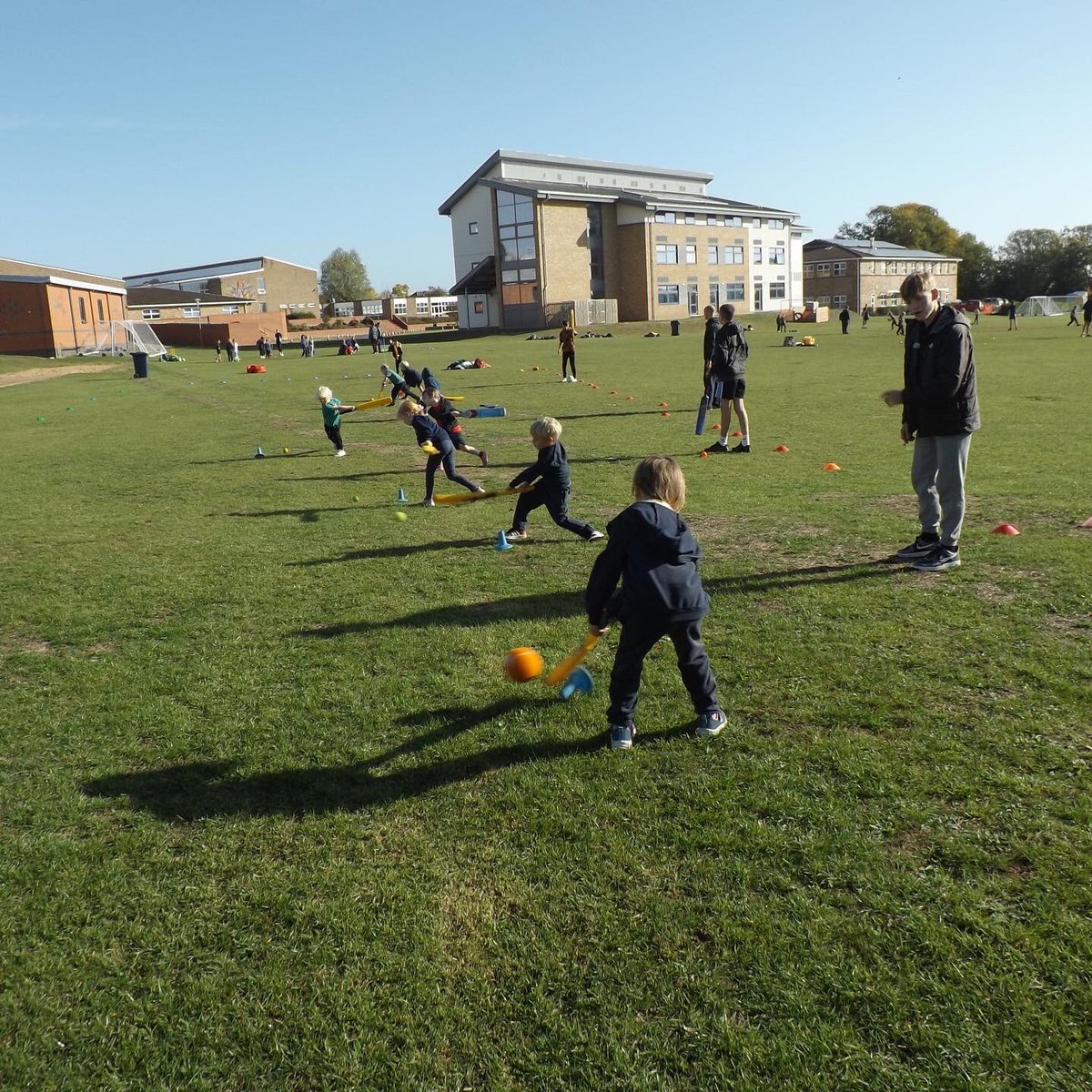 HuntsSSP's tweet photo. Event number three of 2022-23 ✅
Perfect weather ☀️ and loads of fun @Sawtryva for our 2nd Multi-Sports festival today. ⚽️🏈🎾🏏 #fun #multisports
@SawtryCCPE https://t.co/jZdWJkoPtk