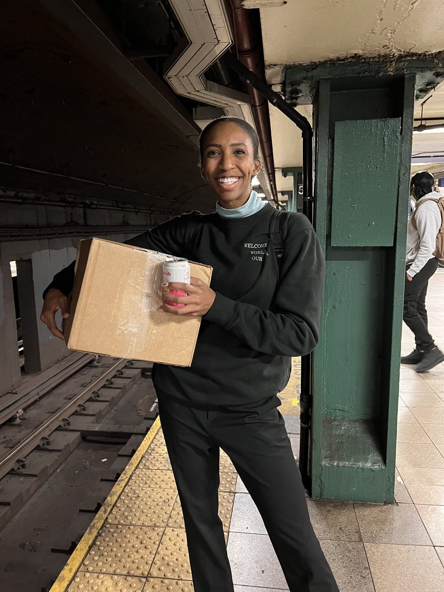 Keta Burke-Williams (@keta_bw) on Twitter photo when you can visit your manufacturer in person bc your products are <a href="/madeinnyc/">Made in NYC</a> 💁🏾♀️
#nyc #shoplocal #entrepreneurship #indiebeauty #nichefragrance when you can visit your manufacturer in person bc your products are <a href="/madeinnyc/">Made in NYC</a> 💁🏾♀️
#nyc #shoplocal #entrepreneurship #indiebeauty #nichefragrance