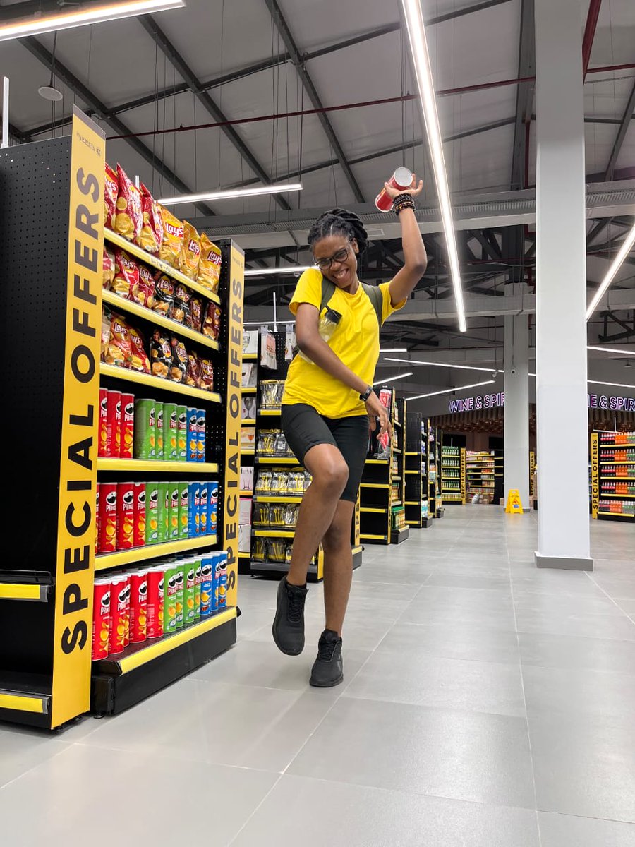 sellitin_PHCity's tweet image. Breaking NEWS 📰 Portharcourt!
This is not the Abroad, This is HyperCity Mall here in Portharcourt!
They will be launching in Portharcourt this Thursday!

I want to invite 2 of my followers and gv dem N3,000 shopping 🛒 money!

Tell me why that Person should be u?

Then Retweet