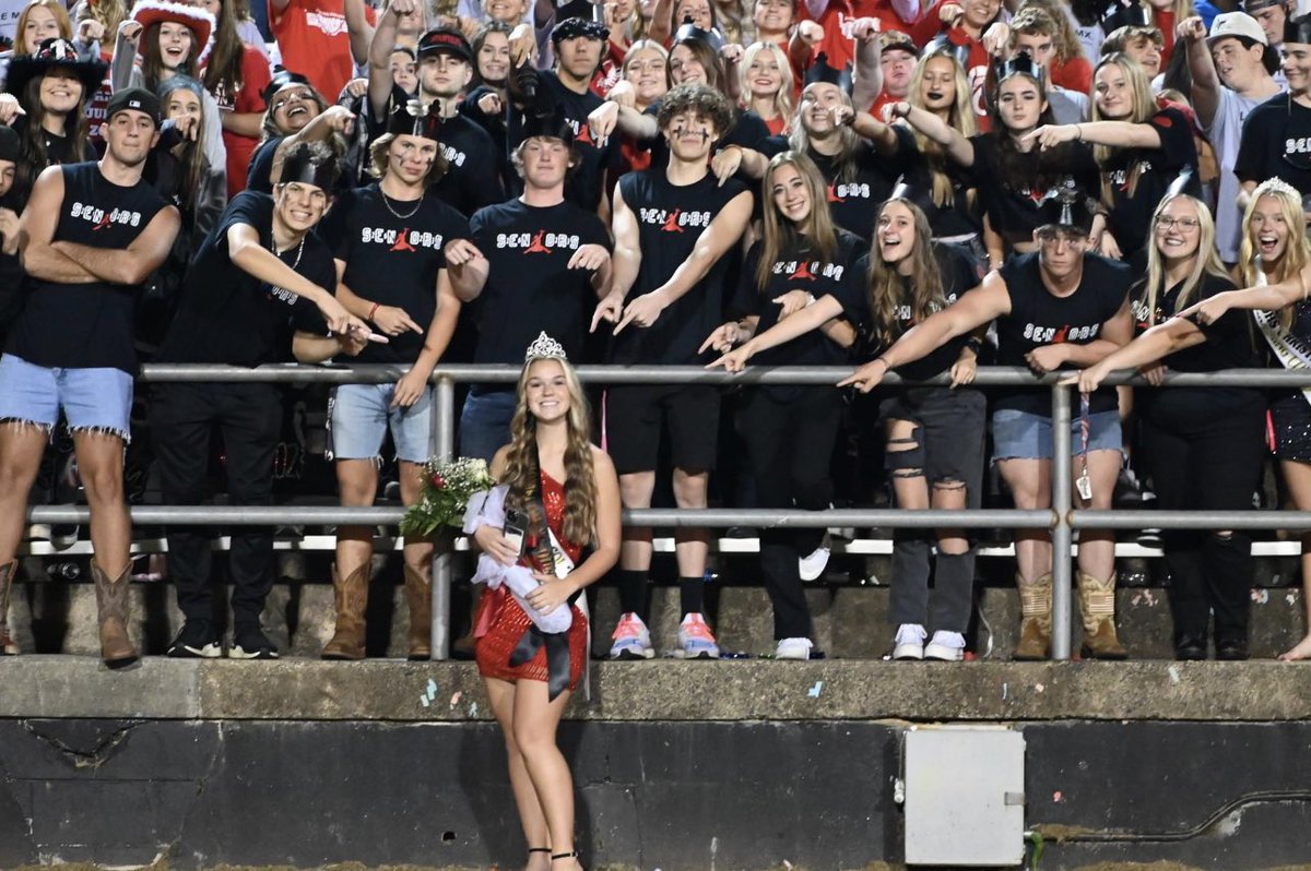 HUGE CONGRATS TO YOUR 2022 HOCO QUEEN ASHLYN❤️🖤🤍 <a href="/ashlyn_futrell/">Ashlyn Futrell</a>