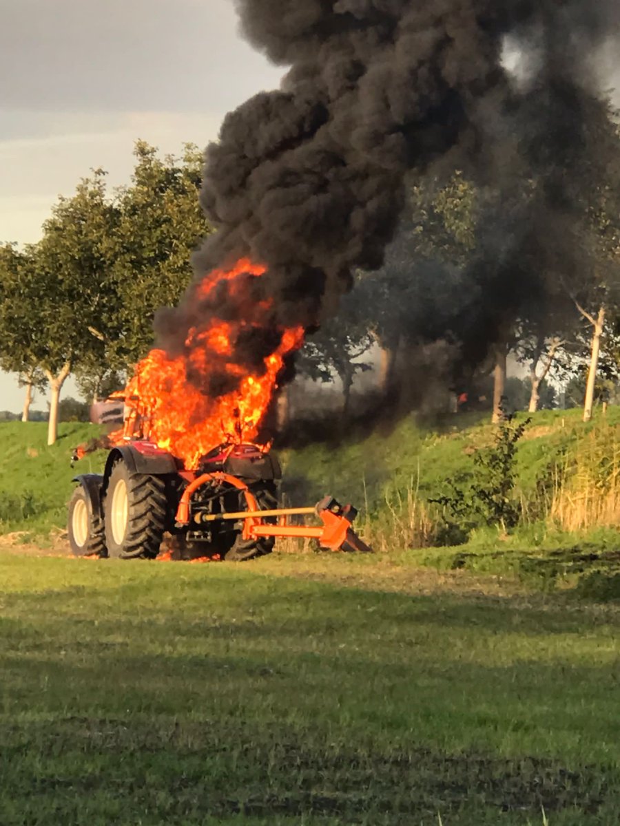 Brandweer Goudswaard tweet media