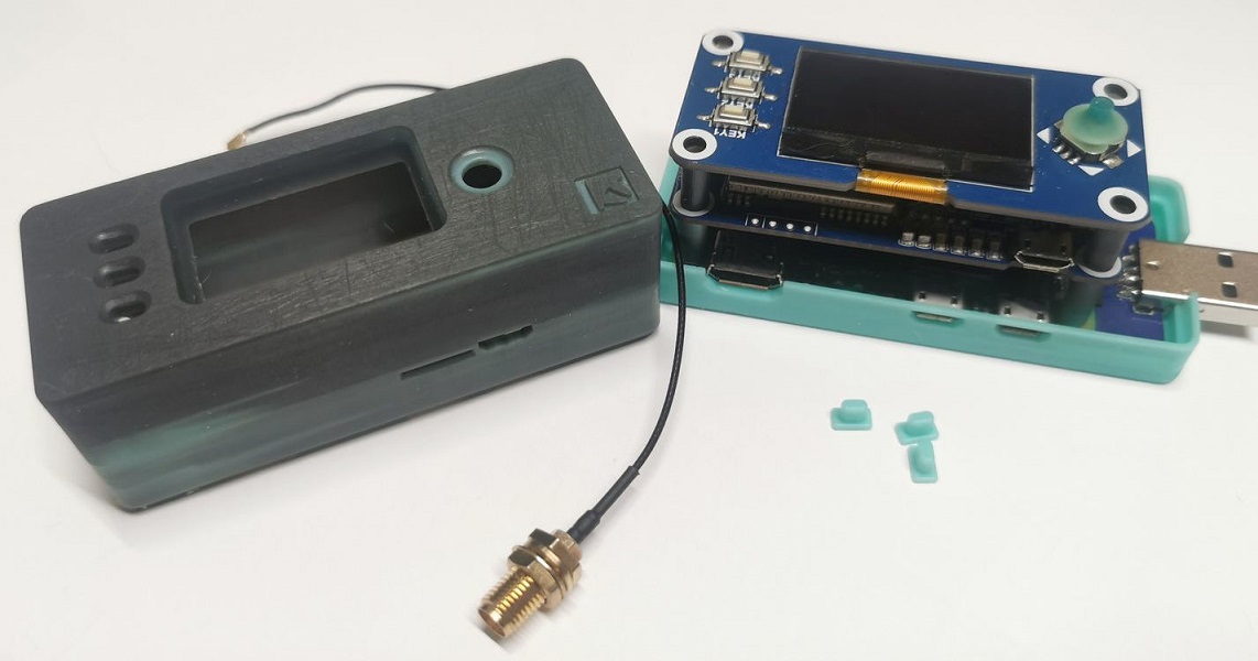 diyblender's tweet image. #Casing for #RaspberryPiZero(#dongle)+ #waveshare00 SX126X #LoRa #HAT + #OLED 1.3
Download available
@printablescom
printables.com/model/293140-s…

@Thangs3D
thangs.com/designer/diybl…

@TheMagPi @RPiSpy @RaspPiBeginners @RasPiTV @ThePiHut @PiSupply @astro_pi
#screen #button #joystick #usb