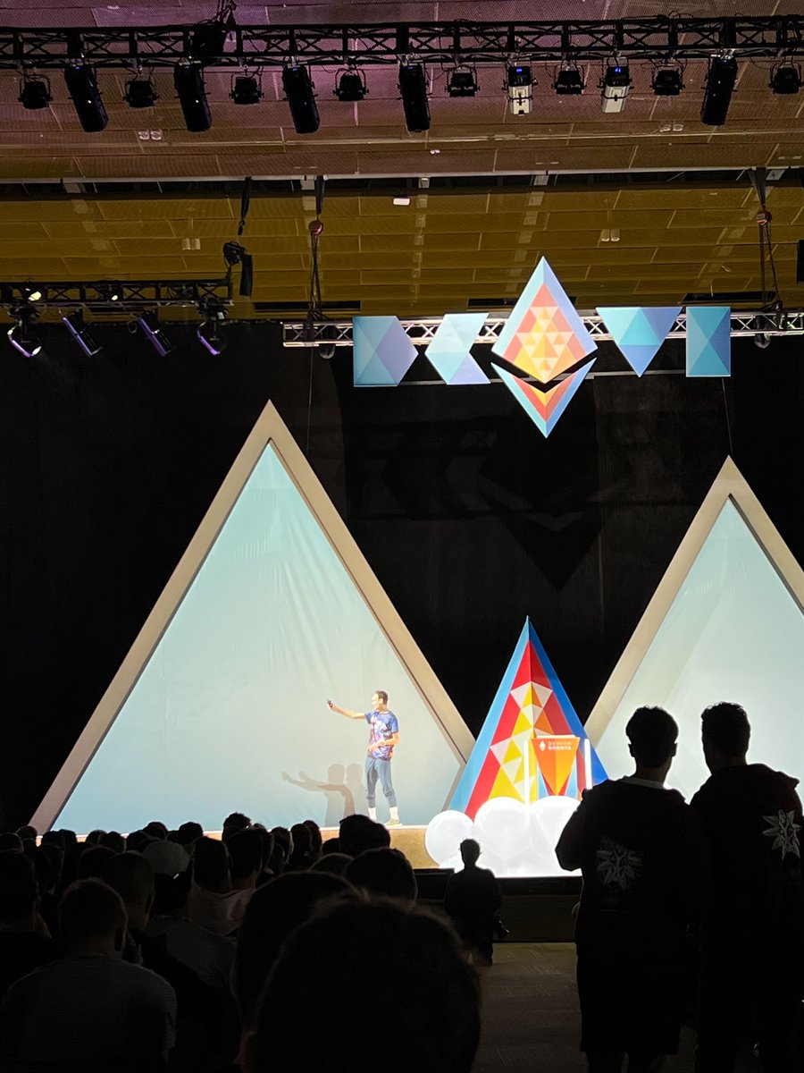 tatum_io's tweet photo. Buenos Dias Bogota! 🇨🇴

It is officially the first day of @EFDevcon and here are some highlights from the start!

Thank you @VitalikButerin for the great opening of the conference! #Devcon #Vitalik #DevconWeek #devcon2022 https://t.co/xJtm6LcuwC