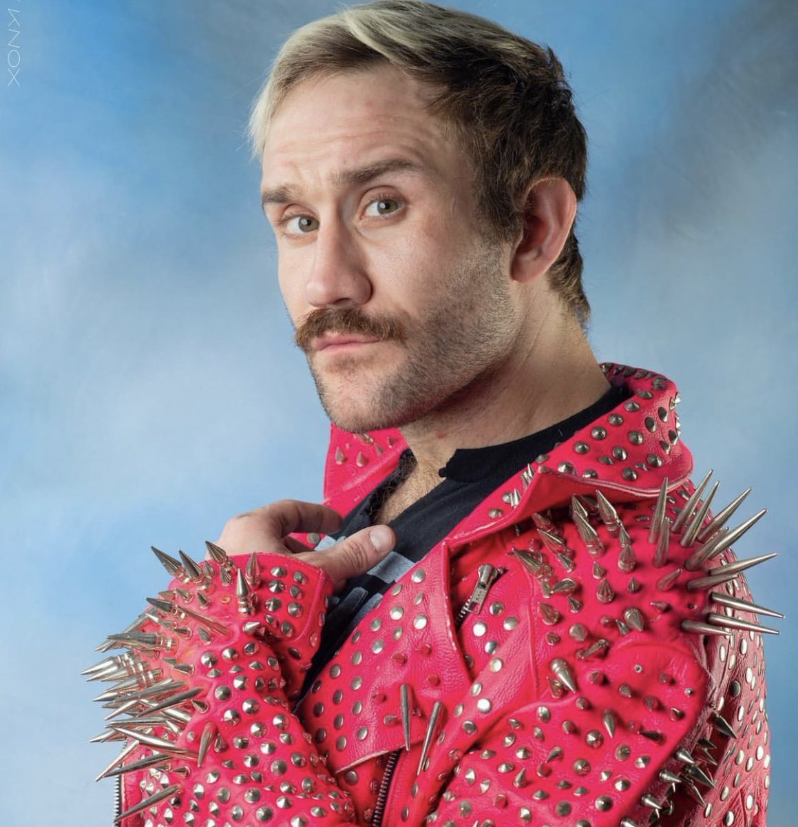 DaddyLivesOn's tweet photo. I’m sorry I can’t hear your criticism over my handsome good looks, extreme talent, not give a shit attitude, money and above all else my immense joy for doing things however the fuck I want. #RunOnSentences https://t.co/o5LOxJCELs