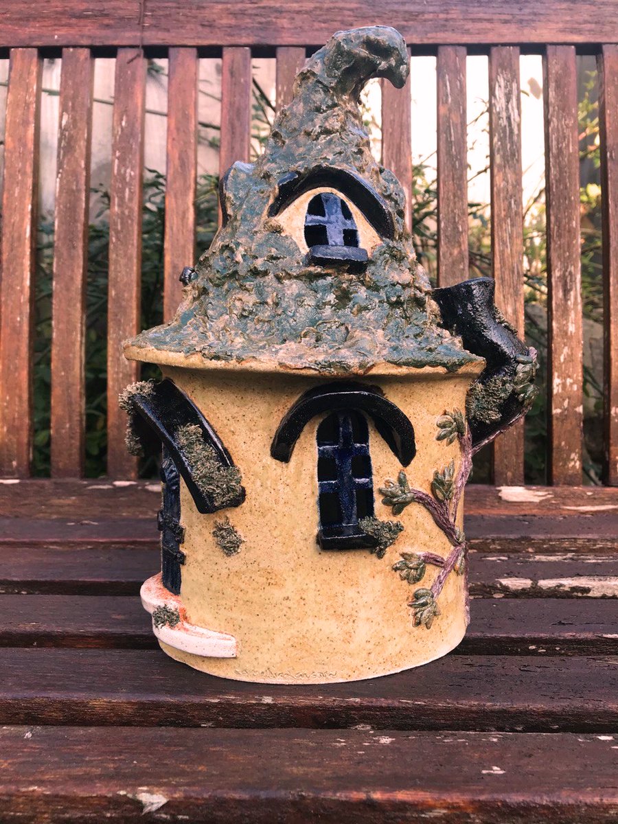 connie_larsson's tweet photo. and the third one #fairyhouse #handbuild #magic #ceramics #clay https://t.co/QUDSVmffMm