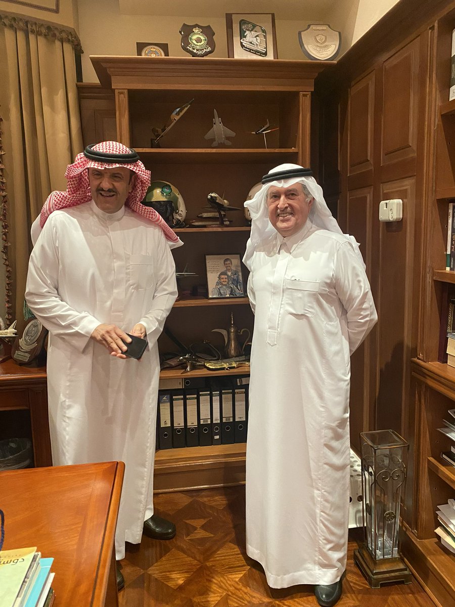 A_HAlBassam's tweet photo. تشرفت هذا المساء بزيارة أخي و صديقي سمو الأمير سلطان بن سلمان و الأمير أحمد بن فهد بن سلمان في منزلي https://t.co/QwkexpPEUU